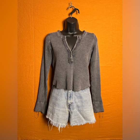Free People Gray Waffle Knit Long Sleeve Thermal Top - Picture 2 of 6